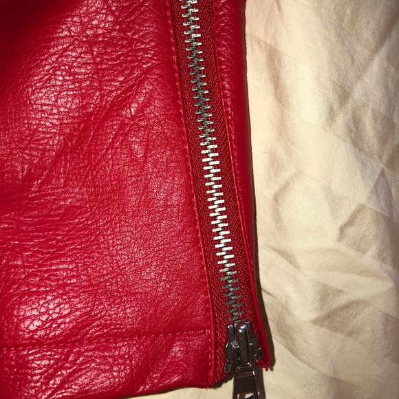 Women’s Brand New Red Jacket - Picture 6 of 8